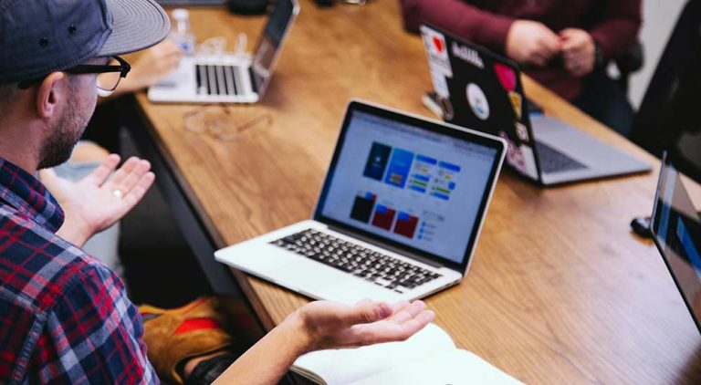 Read more about the article How a Design Task Tracker Can Boost Your Team’s Productivity and Collaboration